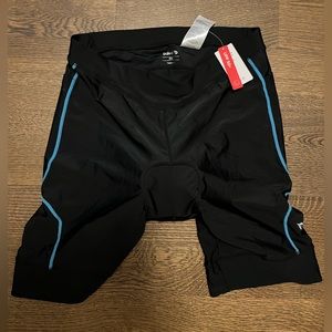 Women’s Baleaf Flyleaf Side Pocketed Padded Shorts